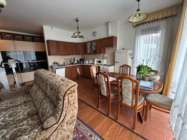 Eladó téglalakás, Szigetszentmiklóson 79.9 M Ft, 3 szobás