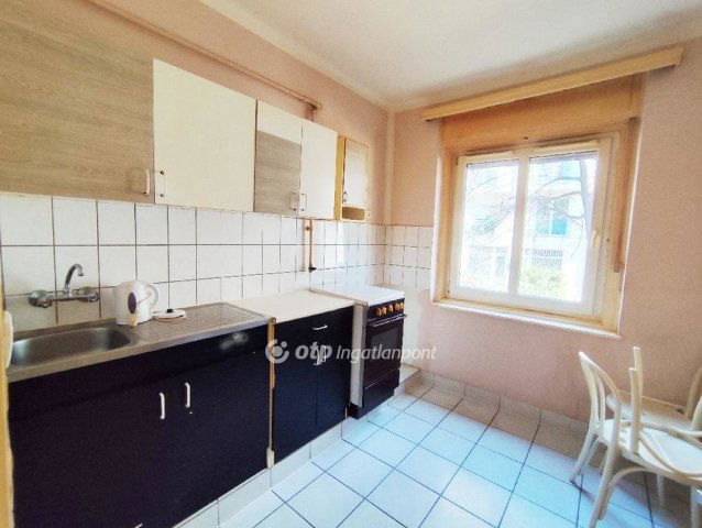 Eladó téglalakás, Budapesten, XIV. kerületben 60.5 M Ft
