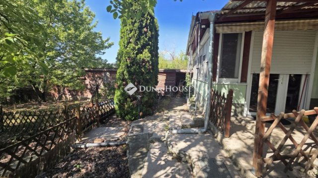 Eladó telek, Vácon 150 M Ft / költözzbe.hu