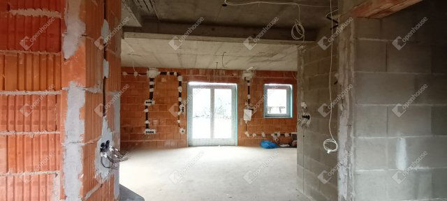 Eladó családi ház, Szegeden 67.99 M Ft, 4 szobás