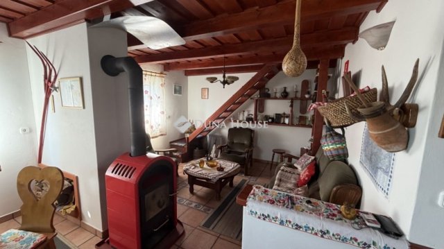 Eladó családi ház, Sárváron 43.5 M Ft, 1 szobás