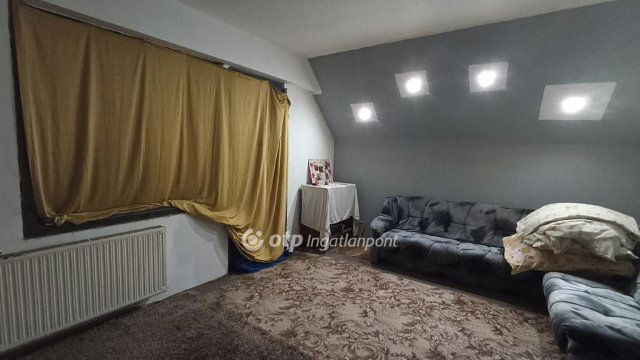 Eladó családi ház, Jászfényszarun 27.9 M Ft, 3 szobás