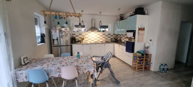 Eladó ikerház, Érden 123 M Ft, 4 szobás / költözzbe.hu