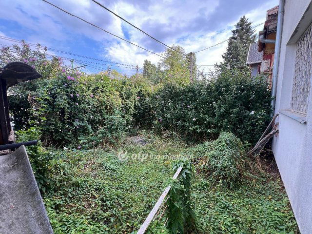 Eladó családi ház, Budapesten, III. kerületben 139.9 M Ft