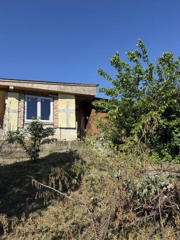 Eladó nyaraló, Kulcson 24 M Ft, 2 szobás / költözzbe.hu