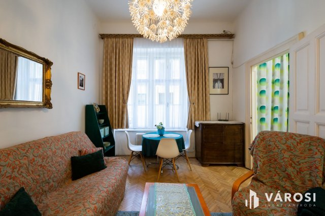 Eladó téglalakás, Budapesten, VI. kerületben 69 M Ft, 2 szobás