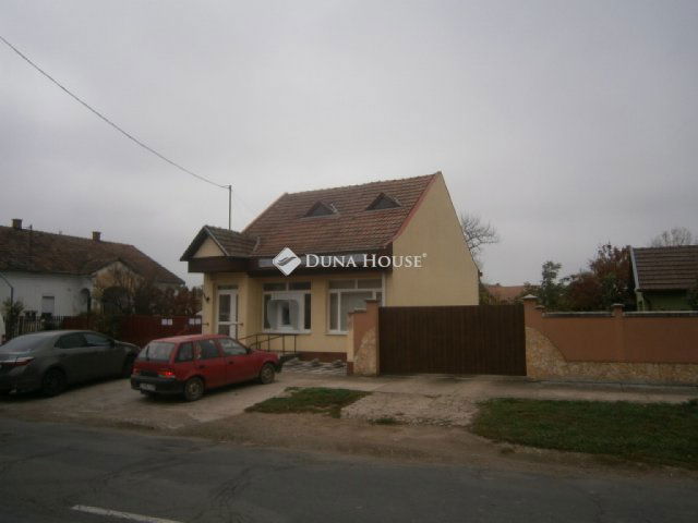 Eladó iroda, Körösszegapátin 10.695 M Ft / költözzbe.hu