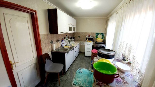Eladó családi ház, Nagykőrösön 33 M Ft, 3 szobás
