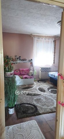 Eladó családi ház, Gulácson 23 M Ft, 4 szobás