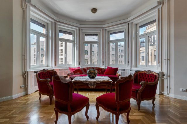 Kiadó téglalakás, albérlet, V. kerületben, Balassi Bálint utcában