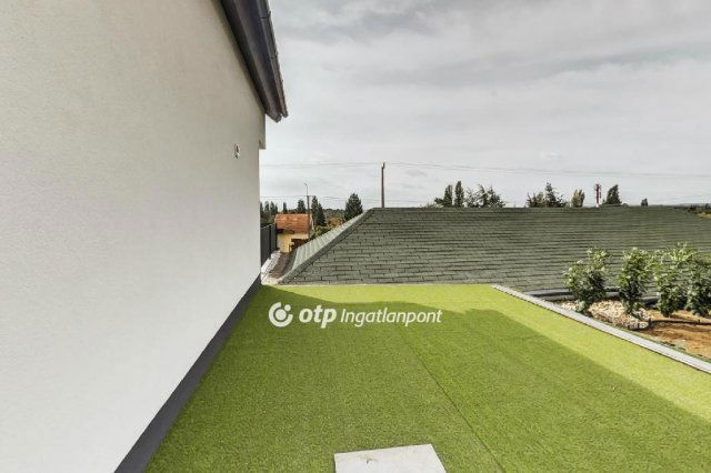 Eladó családi ház, Gyenesdiáson 144.9 M Ft, 4+1 szobás