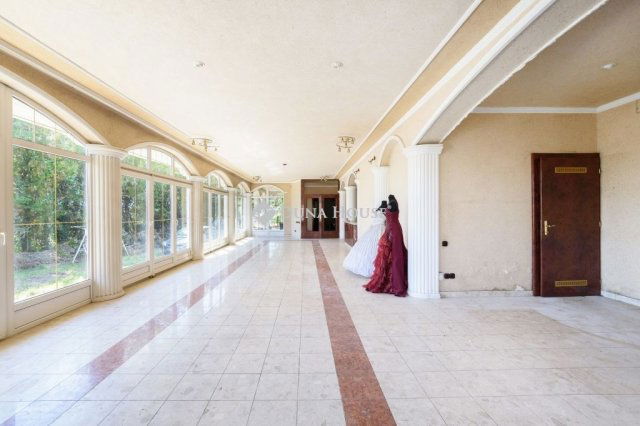 Eladó családi ház, Fóton 149.9 M Ft, 7 szobás