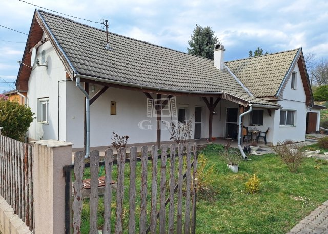 Eladó családi ház, Alcsútdobozon 69 M Ft, 3 szobás