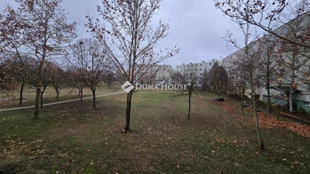 Eladó panellakás, Szegeden 63.49 M Ft, 3 szobás