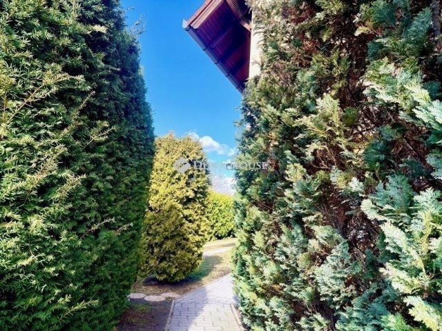 Eladó téglalakás, Budapesten, XVIII. kerületben 95 M Ft