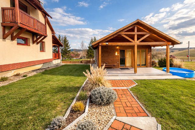 Eladó hotel, Mályinkán 199 M Ft, 3 szobás / költözzbe.hu