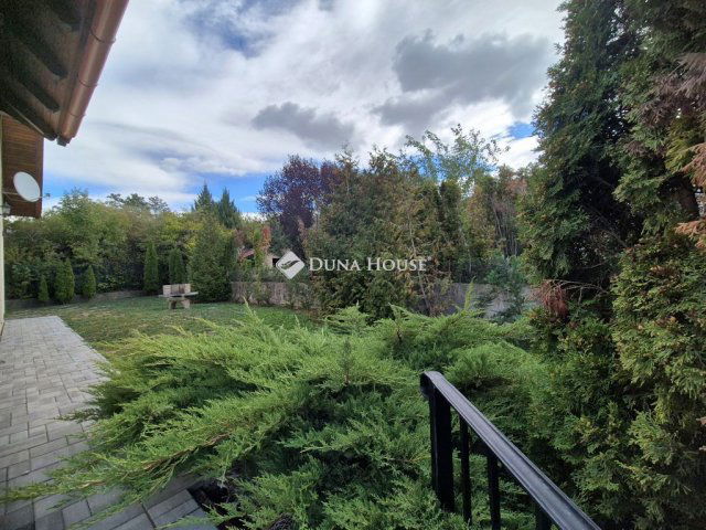 Eladó családi ház, Ürömön 229 M Ft, 5 szobás