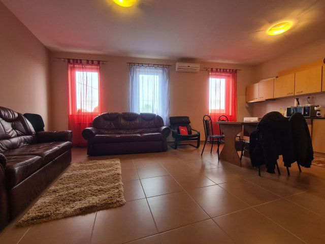 Kiadó téglalakás, albérlet, Győrött 150 E Ft / hó, 2 szobás