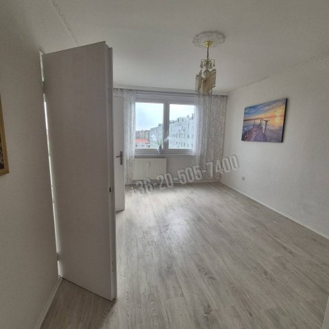 Eladó panellakás, Egerben 52.9 M Ft, 2+1 szobás