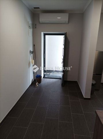 Eladó téglalakás, Pécsett 45 M Ft, 1 szobás