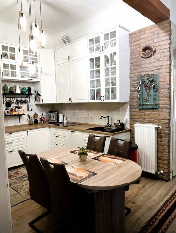 Eladó téglalakás, Budapesten, VII. kerületben 124.9 M Ft