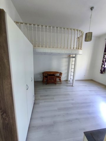 Eladó téglalakás, Nyíregyházán 31.5 M Ft, 1 szobás