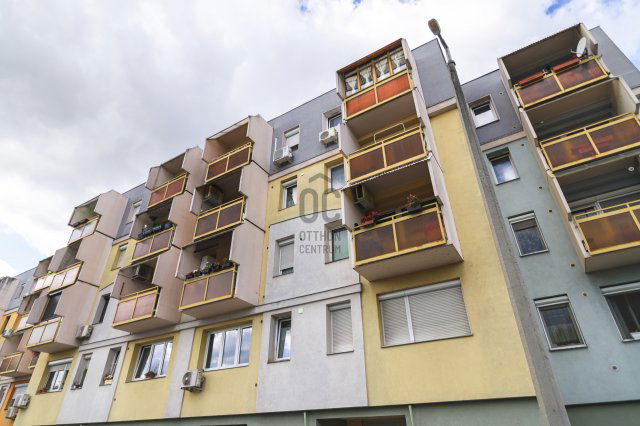 Eladó téglalakás, Budapesten, XX. kerületben 37.9 M Ft, 1 szobás