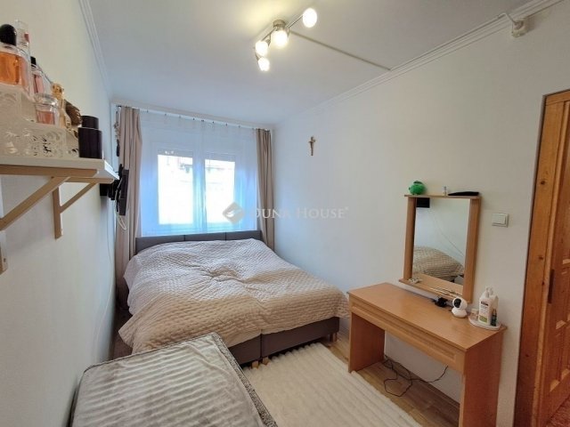 Eladó panellakás, Budapesten, XV. kerületben 75.3 M Ft