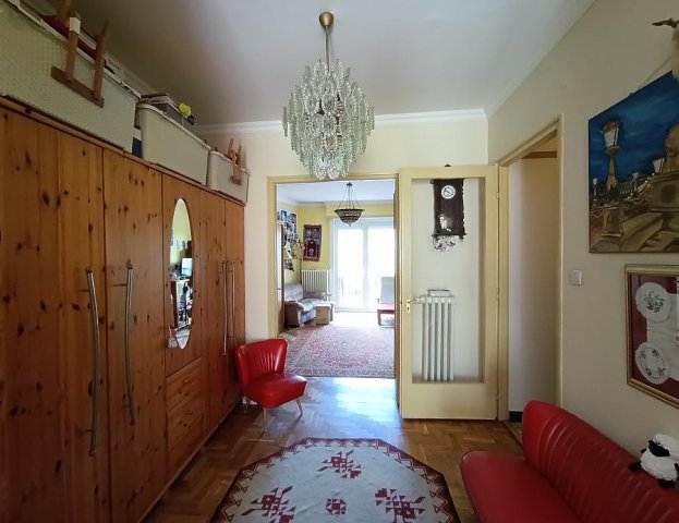 Eladó téglalakás, Budapesten, II. kerületben, Margit körúton