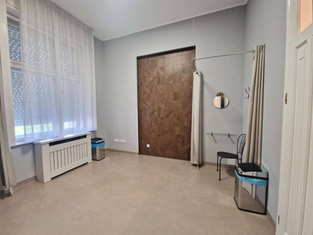 Kiadó üzlethelyiség, Budapesten, V. kerületben 1500 E Ft / hó