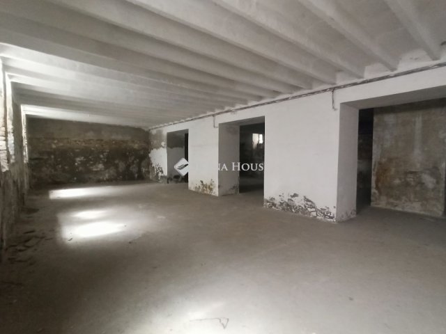 Eladó ipari ingatlan, Szegeden 199 M Ft / költözzbe.hu