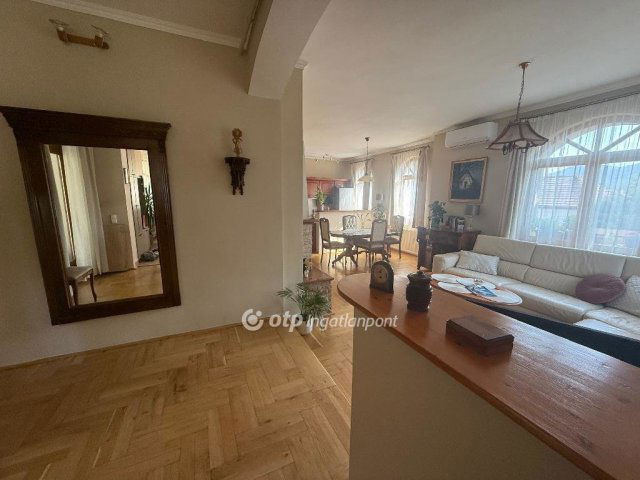 Eladó családi ház, Budapesten, II. kerületben 259 M Ft, 5 szobás