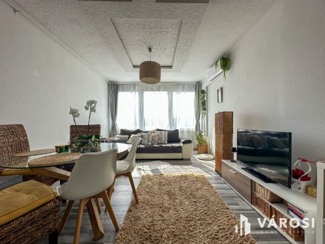 Eladó panellakás, Egerben 49.9 M Ft, 2 szobás