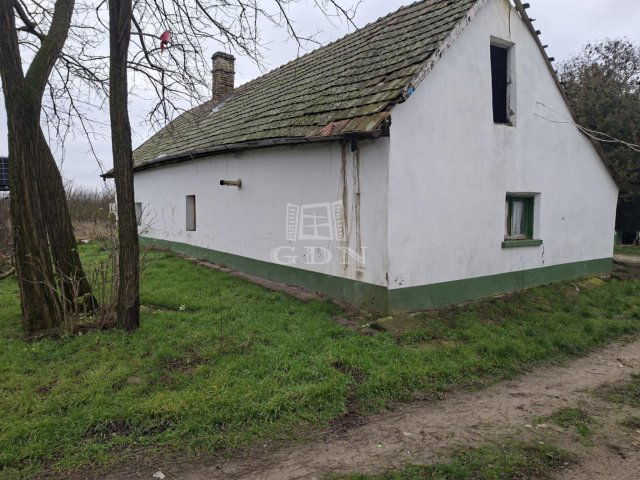 Eladó mezogazdasagi ingatlan, Kecskeméten 17.9 M Ft, 2+2 szobás