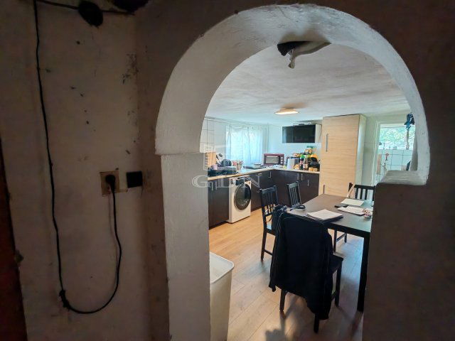 Eladó családi ház, Monoron 39.9 M Ft, 1+2 szobás