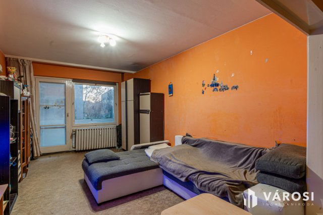 Eladó panellakás, Szegeden 49.9 M Ft, 2 szobás