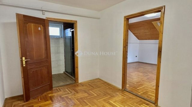 Eladó családi ház, Veresegyházon 118 M Ft, 4 szobás