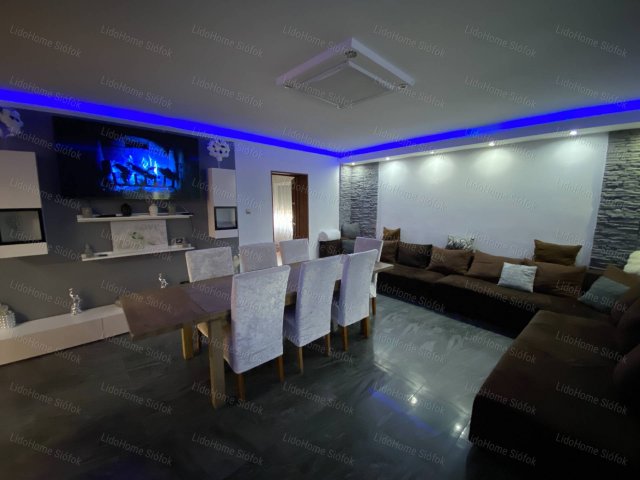 Eladó családi ház, Enyingen 70 M Ft, 4 szobás