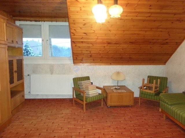 Eladó családi ház, Szentlőrincen 79.9 M Ft, 5 szobás