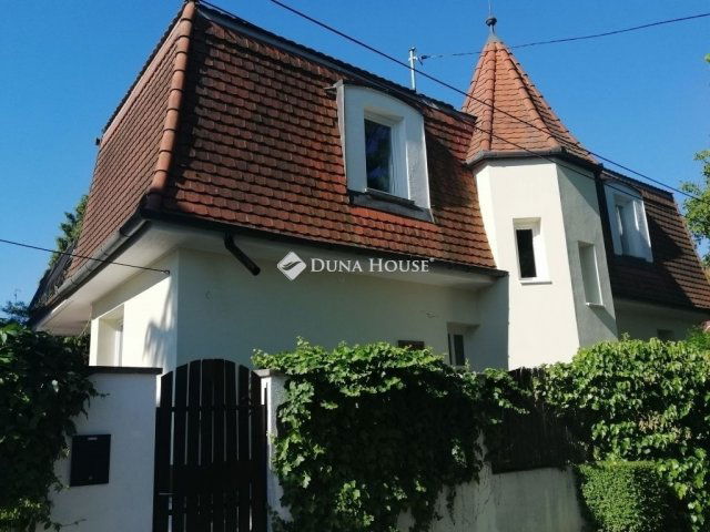 Eladó családi ház, Budapesten, III. kerületben 215 M Ft