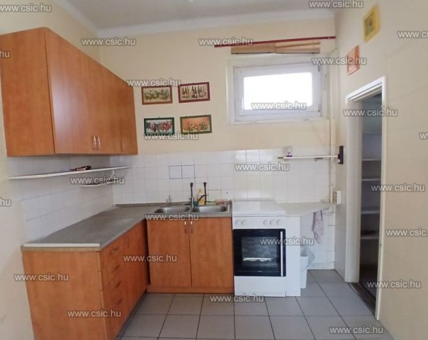Eladó családi ház, Pilisvörösváron 95 M Ft, 4 szobás