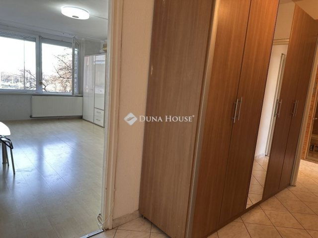 Eladó téglalakás, Budapesten, X. kerületben 69.99 M Ft, 3 szobás