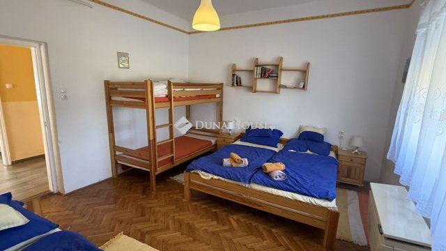 Eladó családi ház, Poroszlón 44 M Ft, 4 szobás