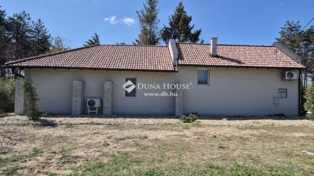 Eladó családi ház, Kecskeméten 95 M Ft, 4 szobás