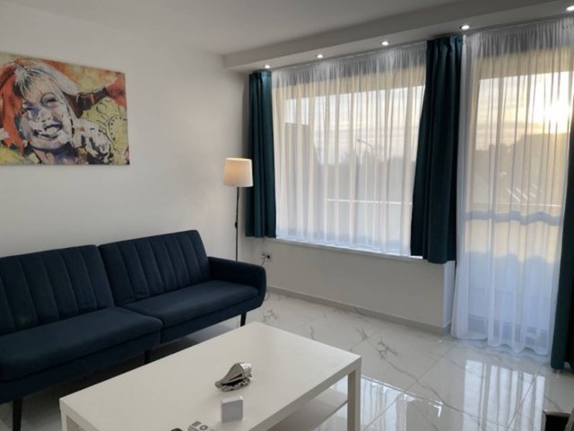Kiadó téglalakás, albérlet, Pécsett 330 E Ft / hó, 3 szobás