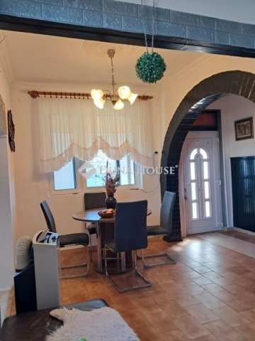 Eladó családi ház, Bagaméren 25 M Ft, 3 szobás