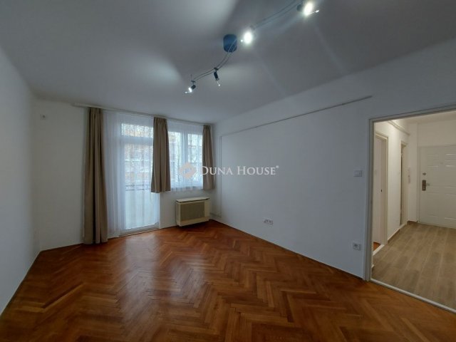 Kiadó téglalakás, albérlet, Szolnokon 120 E Ft / hó, 1+1 szobás