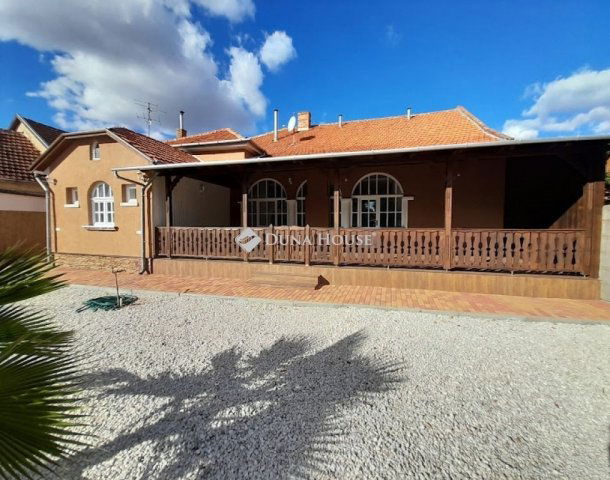 Eladó családi ház, Békéscsabán 79.9 M Ft, 4 szobás