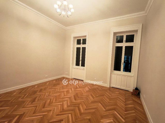 Eladó téglalakás, Budapesten, V. kerületben 225 M Ft, 3 szobás