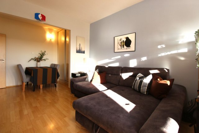 Eladó panellakás, Győrött 57 M Ft, 3 szobás